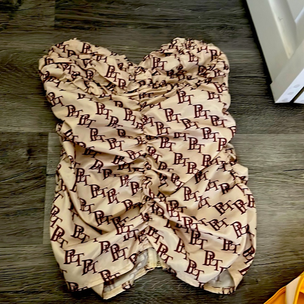 pretty little thing zip up top